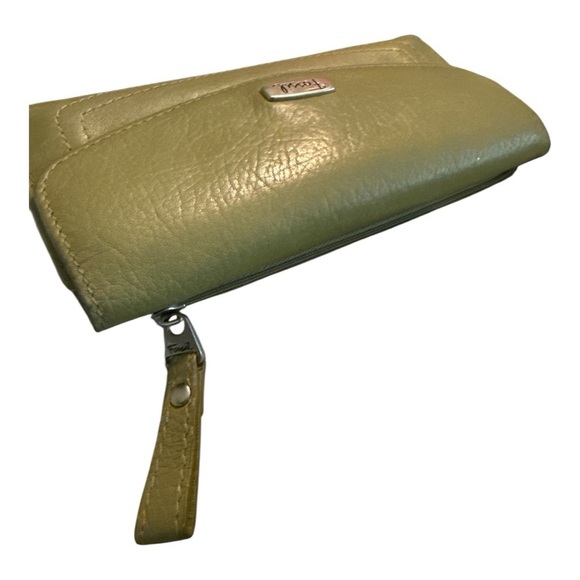 FOSSIL  Wallet with Flap Closure and Metal Badge - Picture 3 of 4